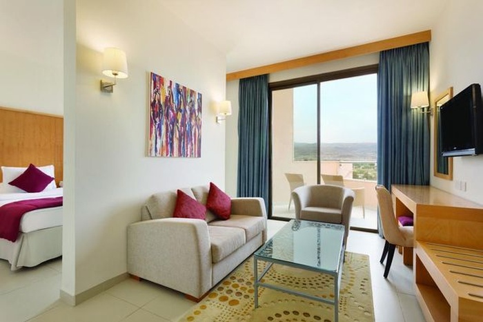Фотография отеляRamada Resort Dead Sea, № 39