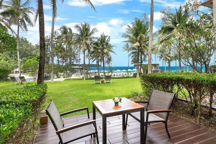 Фотография отеляOutrigger Laguna Phuket Beach Resort, № 8