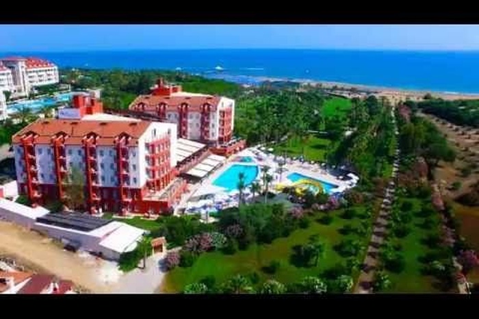 Royal Atlantis Beach Hotel