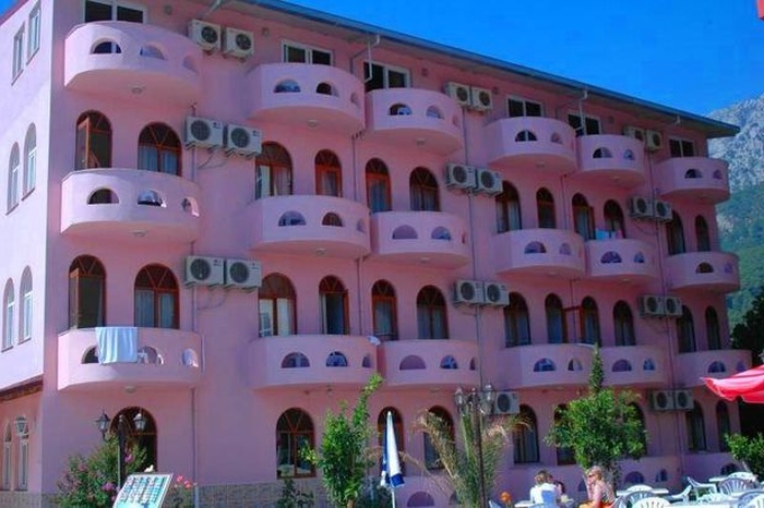 Derin Hotel