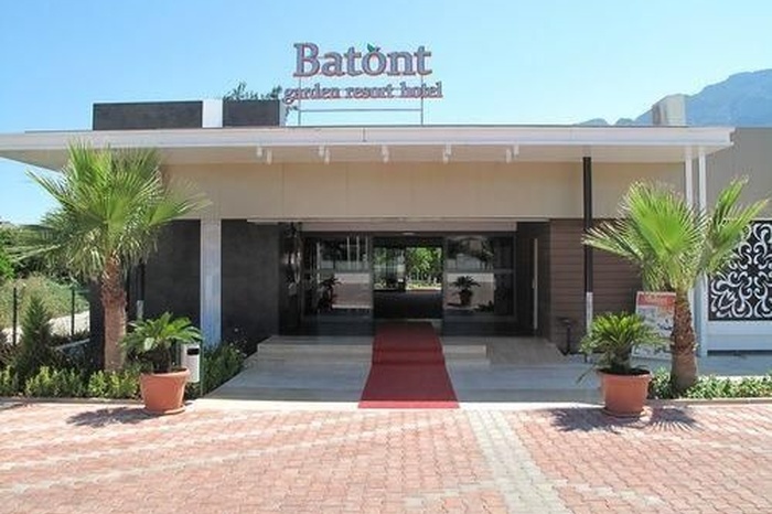 Royal Batont Hotel
